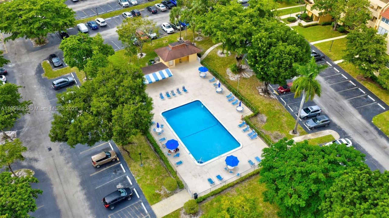 3821 Environ Blvd, Unit 411, Lauderhill, FL 33319 Photo