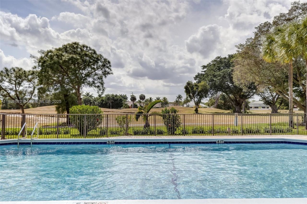 3821 Environ Blvd, Unit 411, Lauderhill, FL 33319 Photo