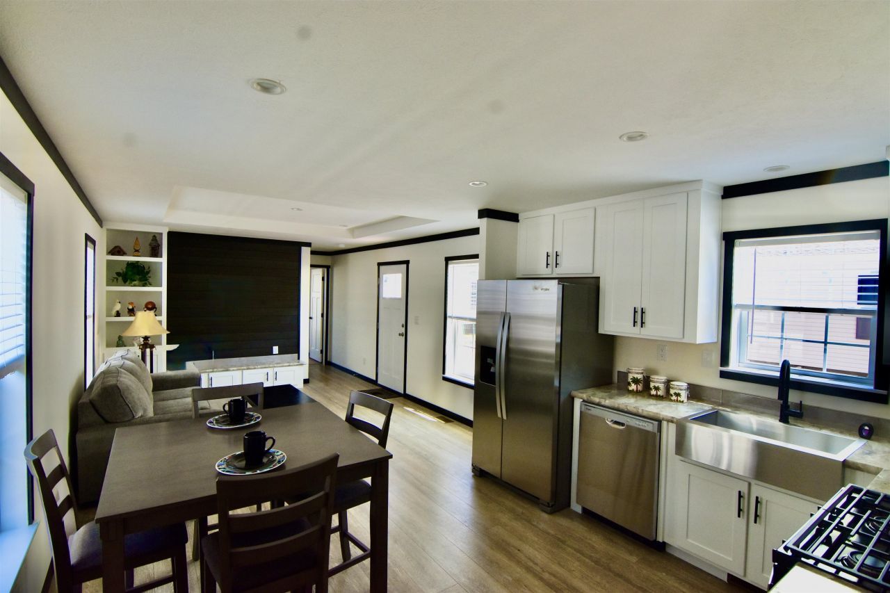 86 Nh Route 4a, Unit 8L, Lebanon, NH 03766 Main Photo