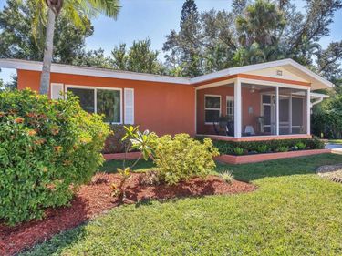 300 POCONO TRAIL E, NOKOMIS, FL 34275