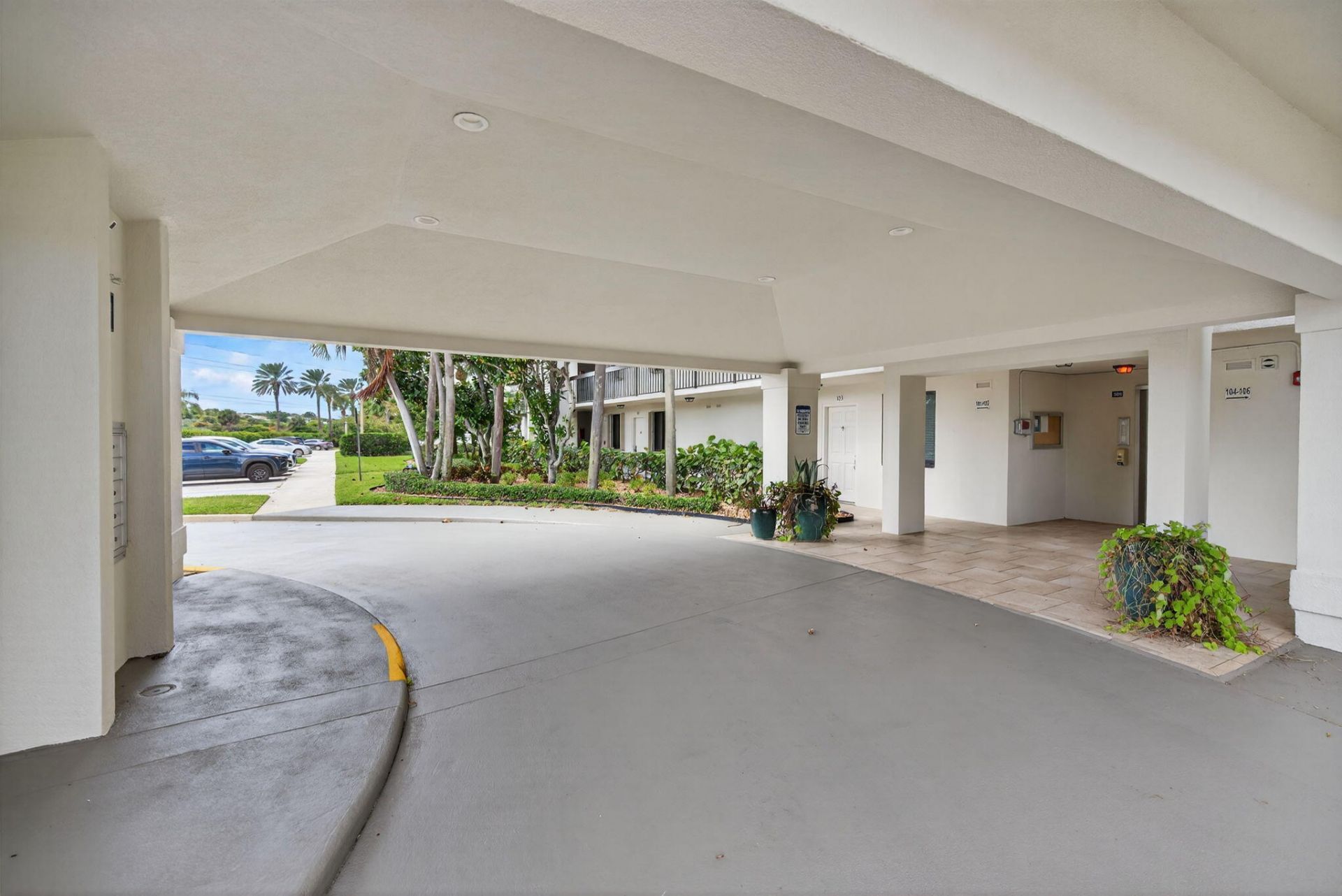 501 S Seas Drive, Unit 305, Jupiter, FL 33477 Photo