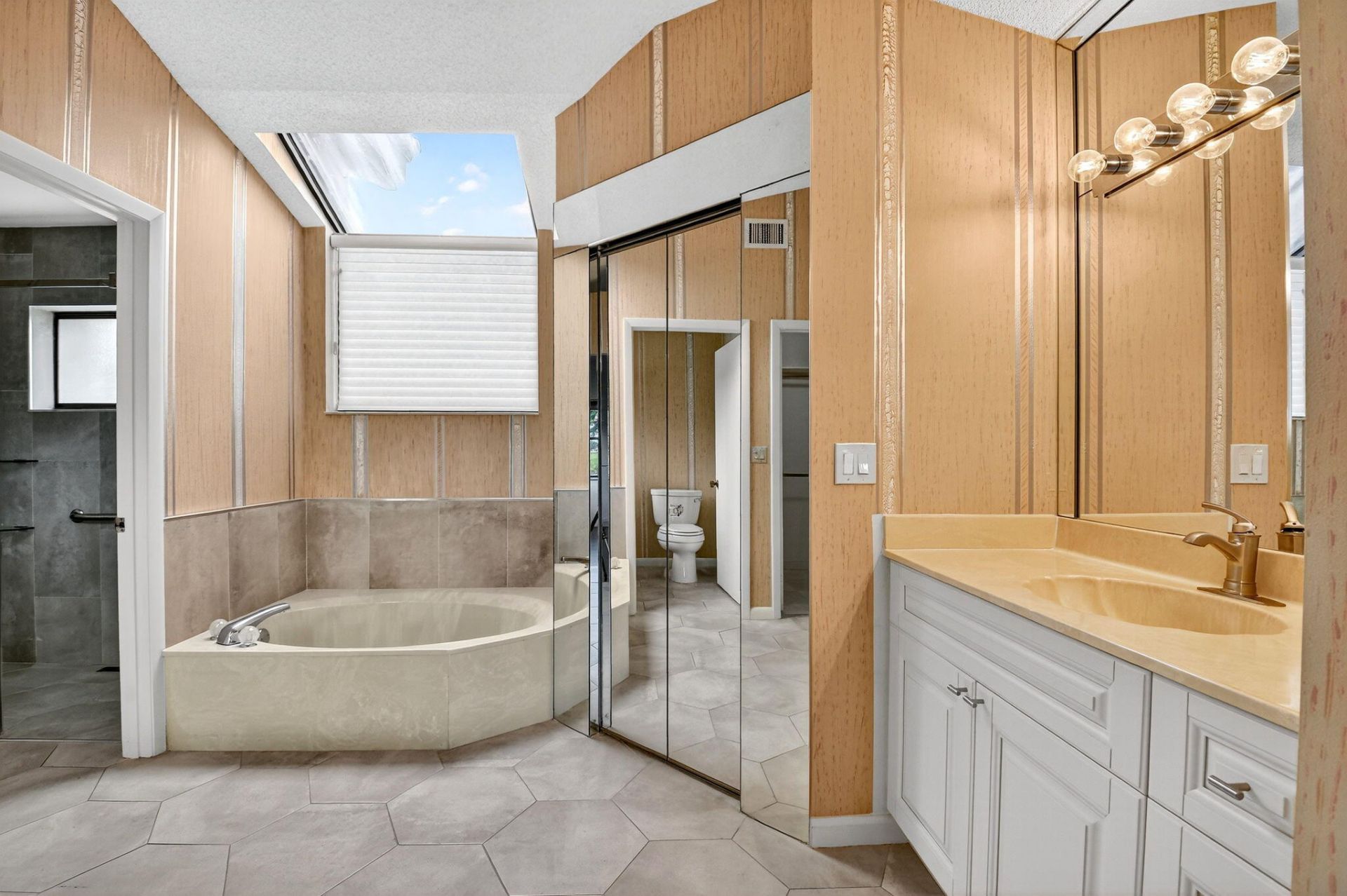 8225 Cassia Drive, Boynton Beach, FL 33472 Photo