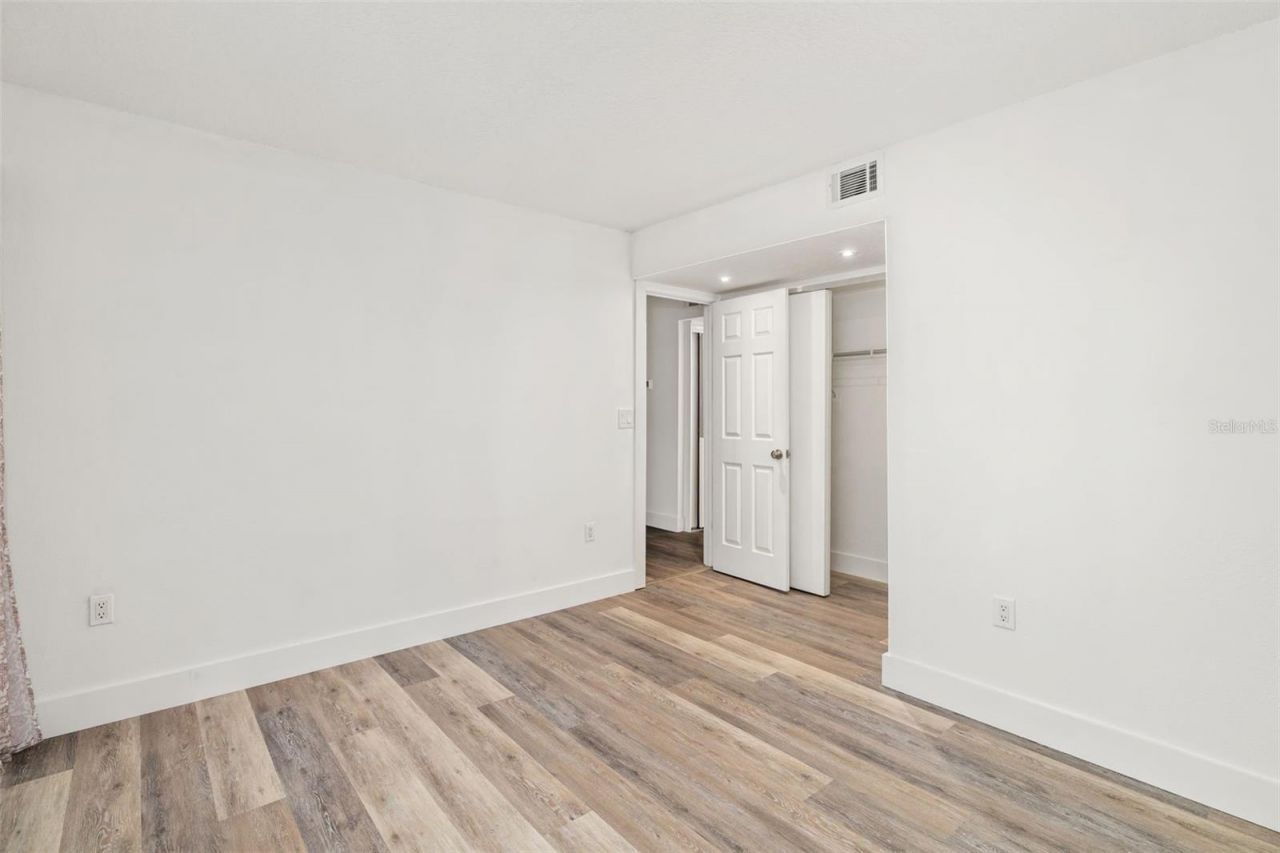 2224 Bahia Vista Street, Unit E1, Sarasota, FL 34239 Photo