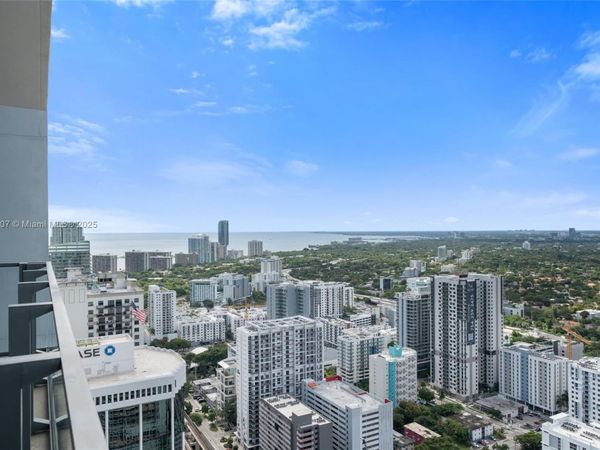 88 SW 7th St, Unit 3910, Miami, FL 33130