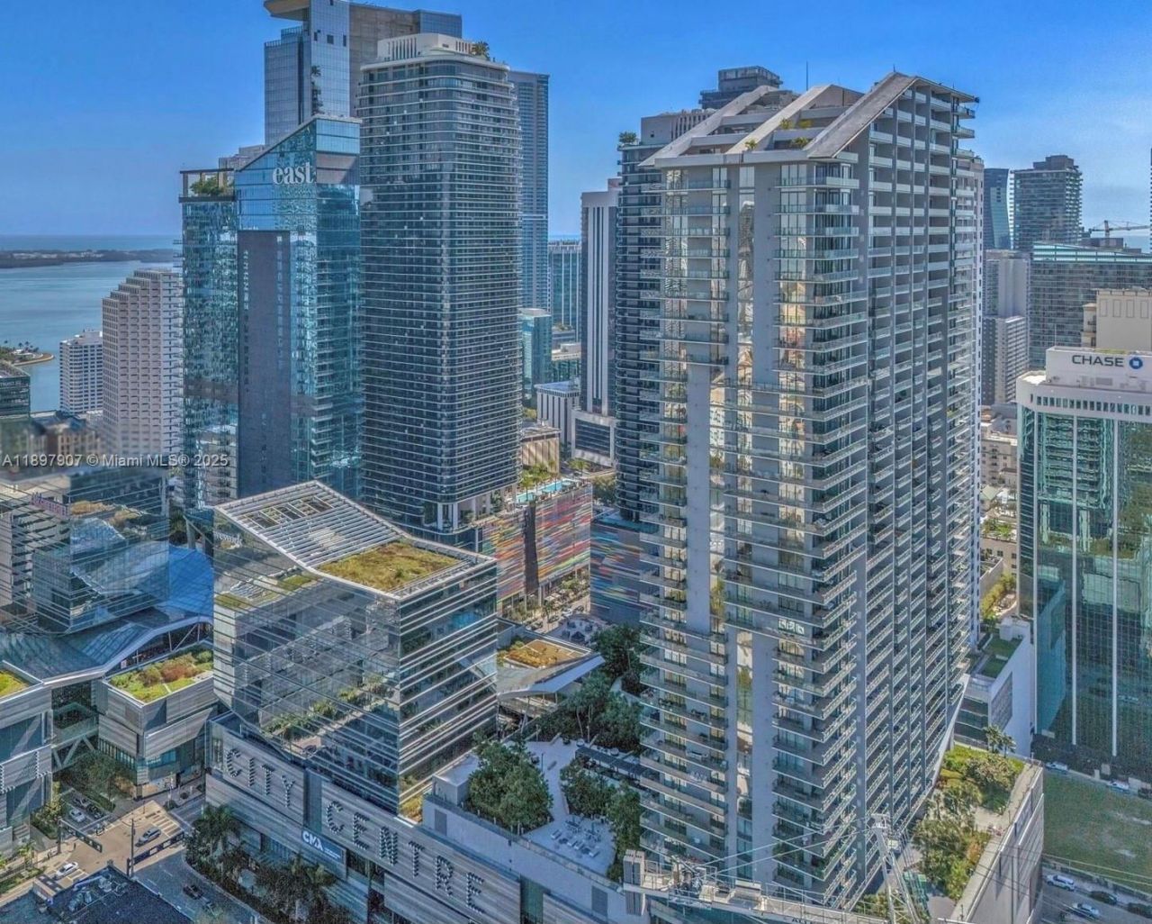 88 SW 7th St, Unit 3910, Miami, FL 33130 Photo