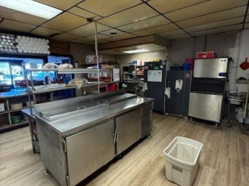 433 West State Street, Newcomerstown, OH 43832 Photo 8