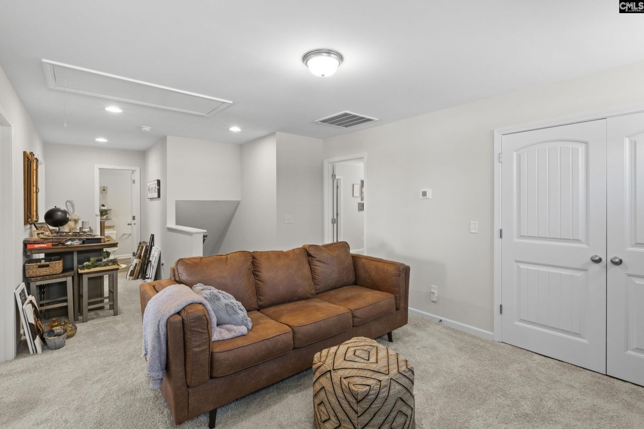 270 Honey Hill Way Photo 16