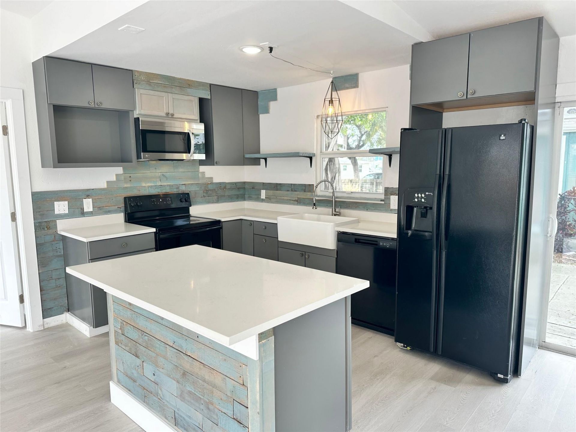 117 NE 8th Street, Pompano Beach, FL 33060 Photo