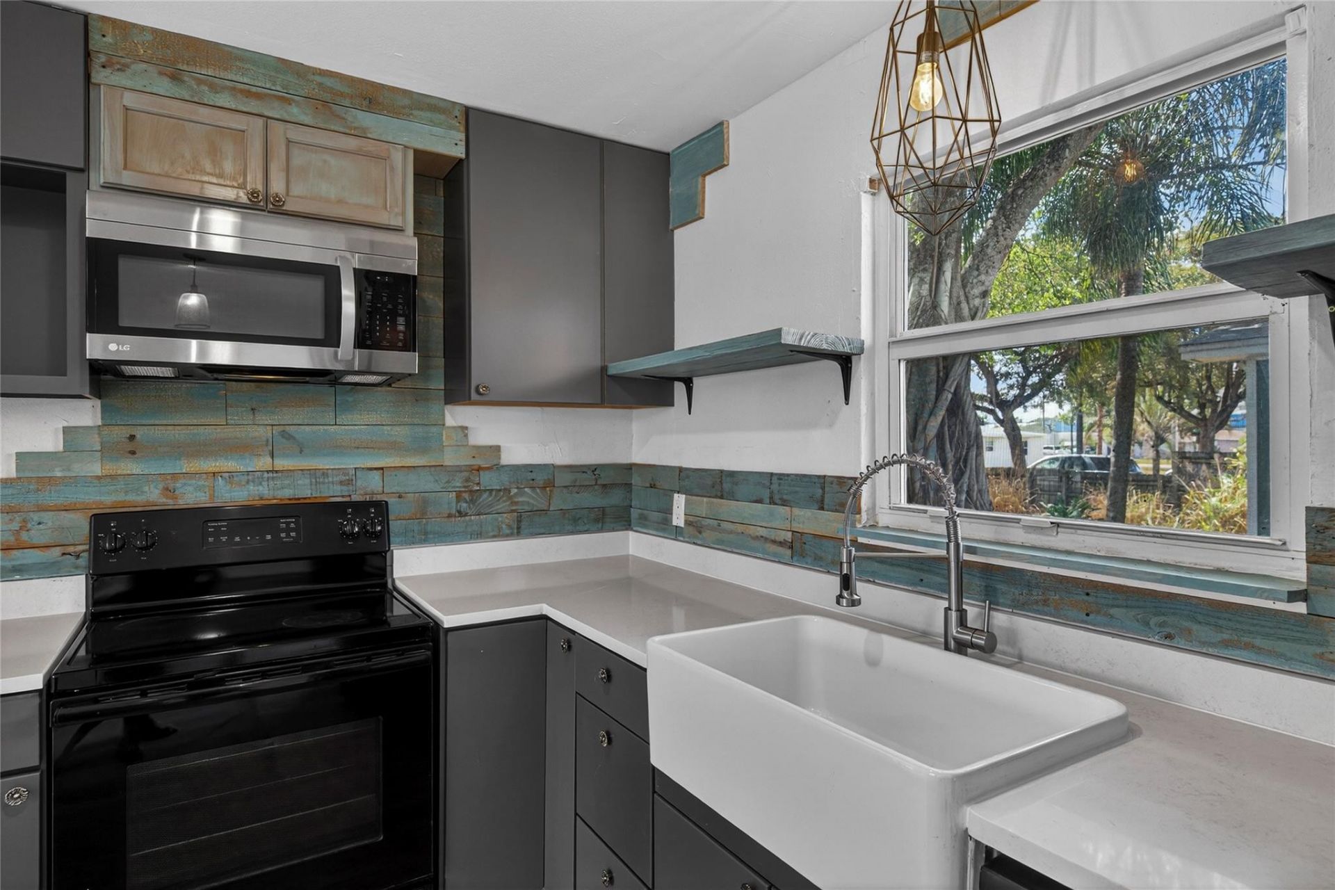 117 NE 8th Street, Pompano Beach, FL 33060 Photo