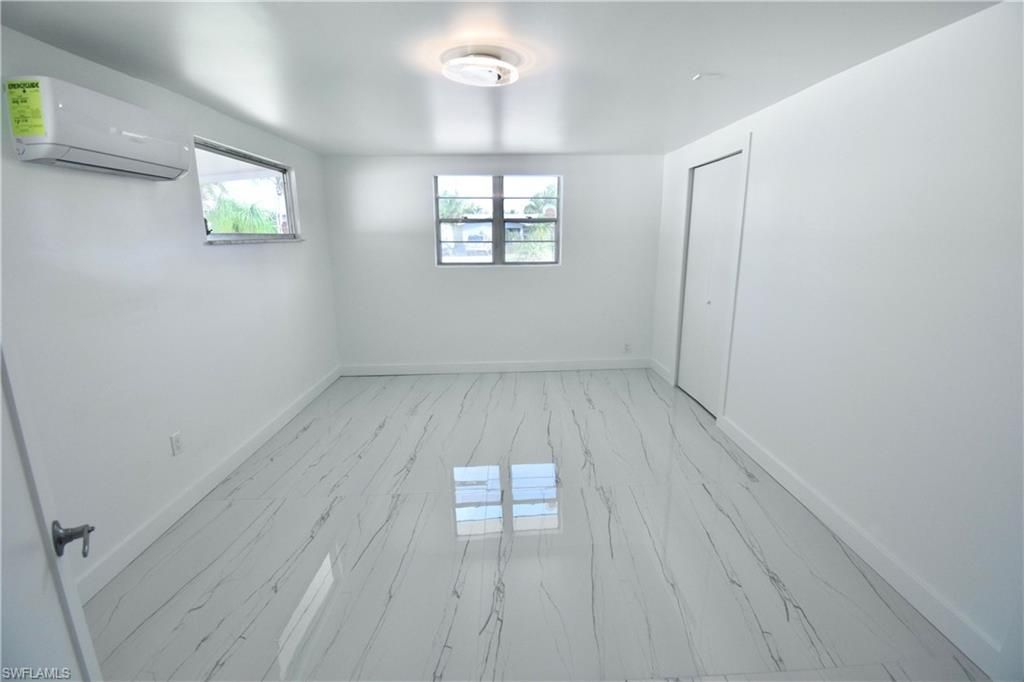 2116 Pineview Rd, Fort Myers, FL 33901 Photo