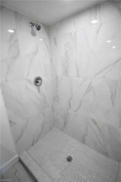 2116 Pineview Rd, Fort Myers, FL 33901 Photo