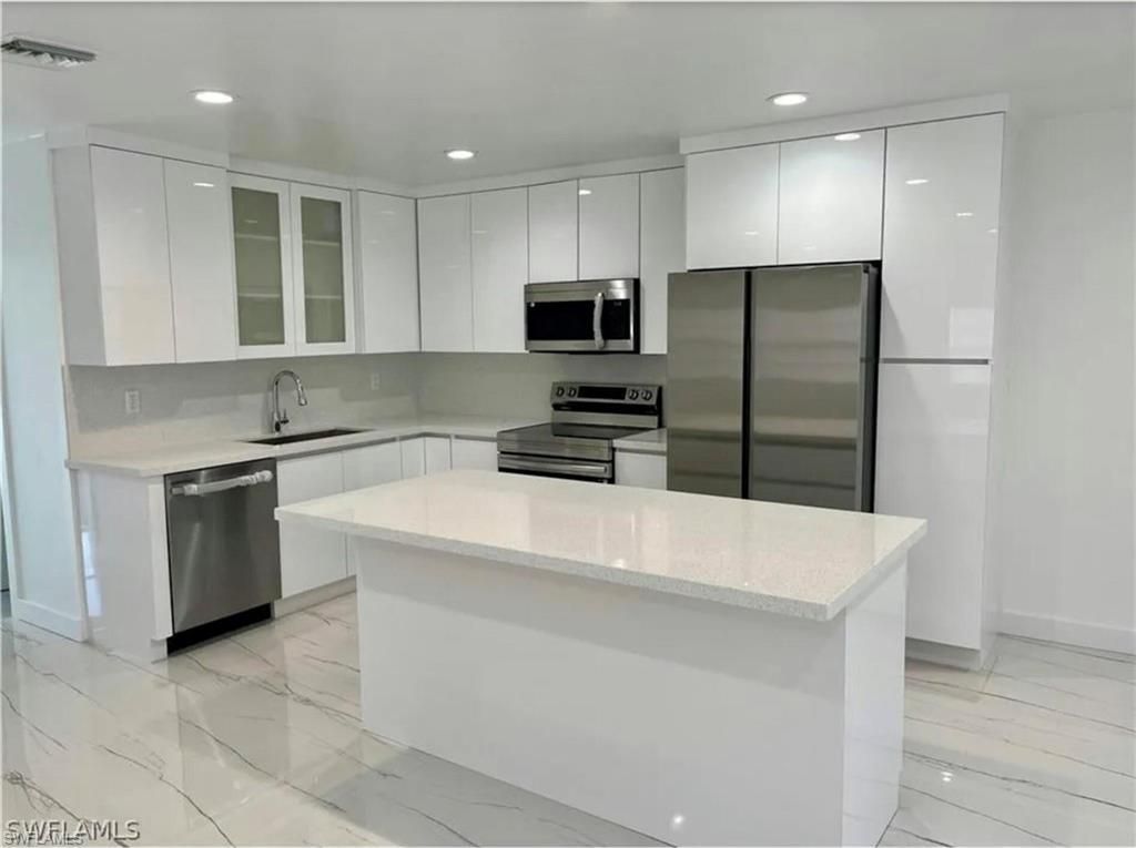 2116 Pineview Rd, Fort Myers, FL 33901 Photo