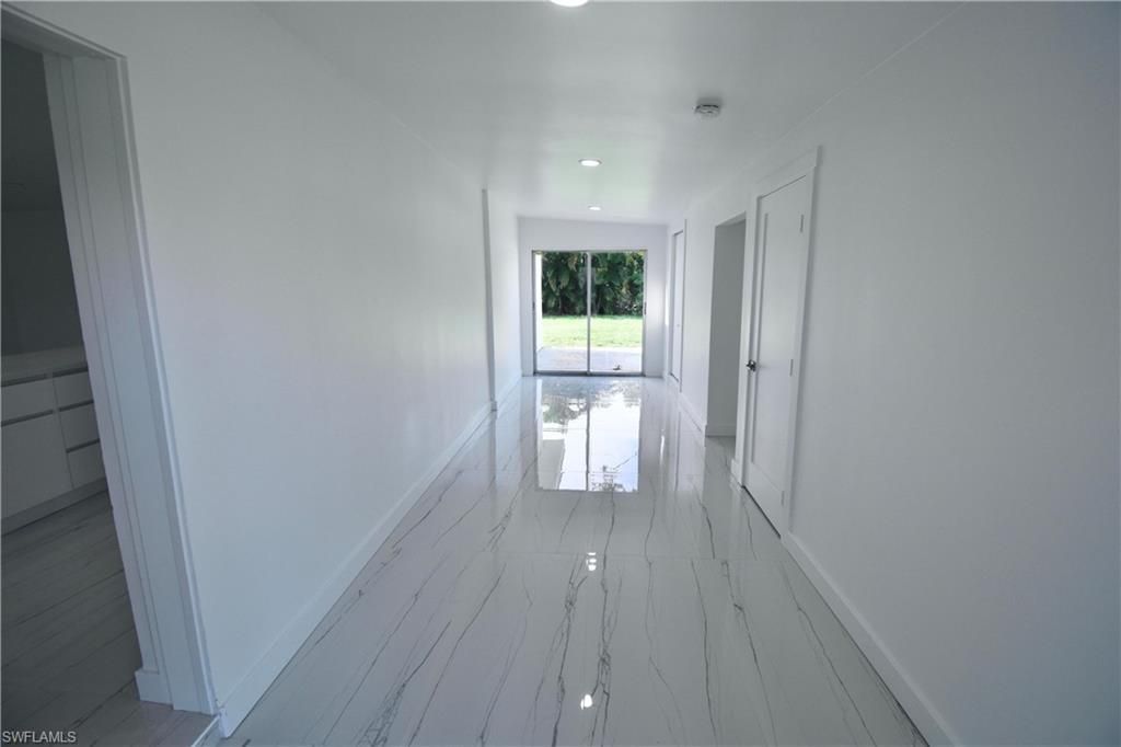 2116 Pineview Rd, Fort Myers, FL 33901 Photo