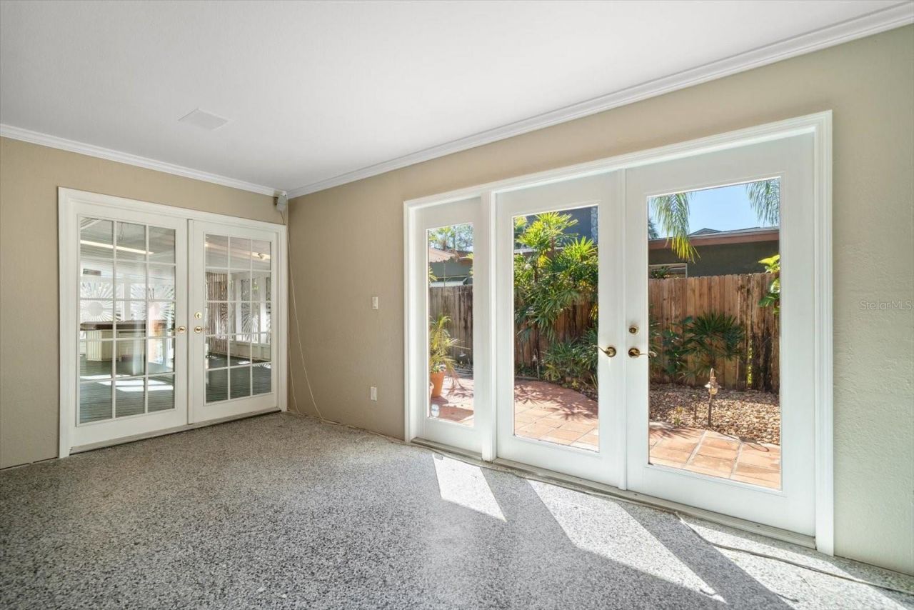 3033 82nd Way N, Saint Petersburg, FL 33710 Photo