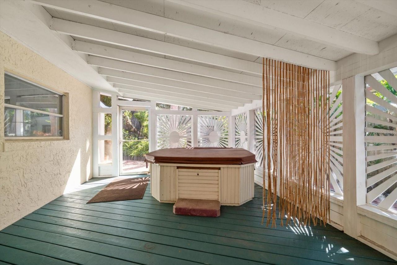 3033 82nd Way N, Saint Petersburg, FL 33710 Photo