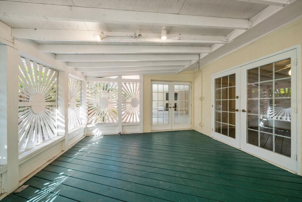 3033 82nd Way N, Saint Petersburg, FL 33710 Photo