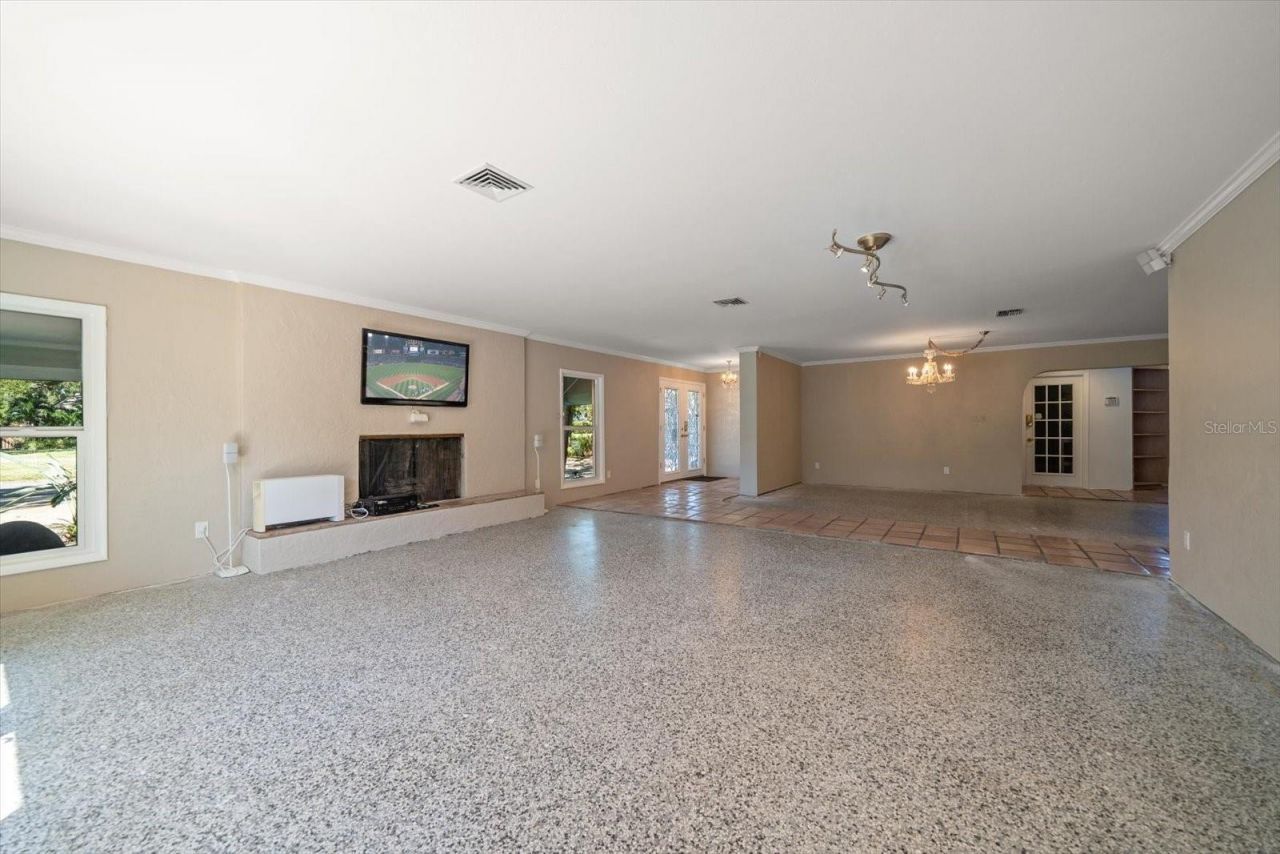 3033 82nd Way N, Saint Petersburg, FL 33710 Photo