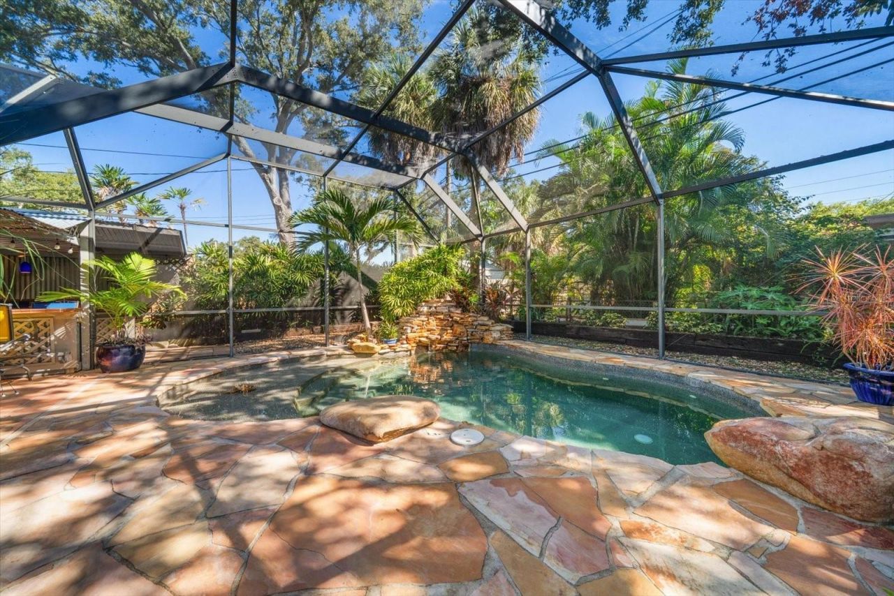 3033 82nd Way N, Saint Petersburg, FL 33710 Photo