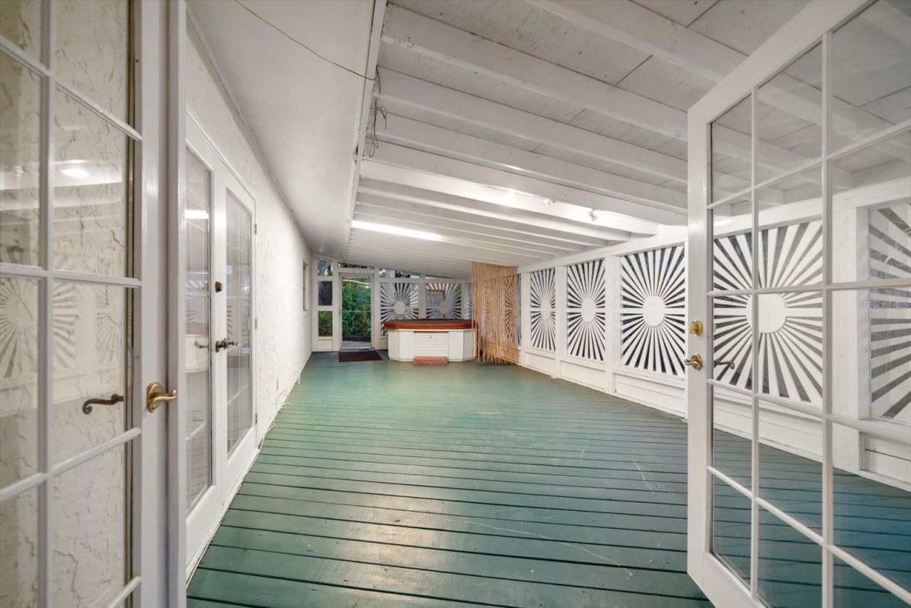 3033 82nd Way N, Saint Petersburg, FL 33710 Photo