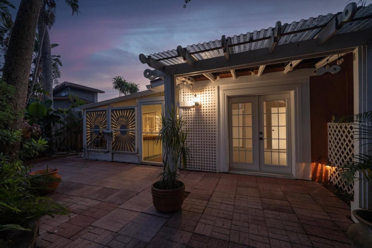 3033 82nd Way N, Saint Petersburg, FL 33710 Photo