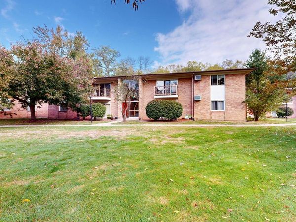 1257 Island Drive, Unit 203, Ann Arbor, MI 48105