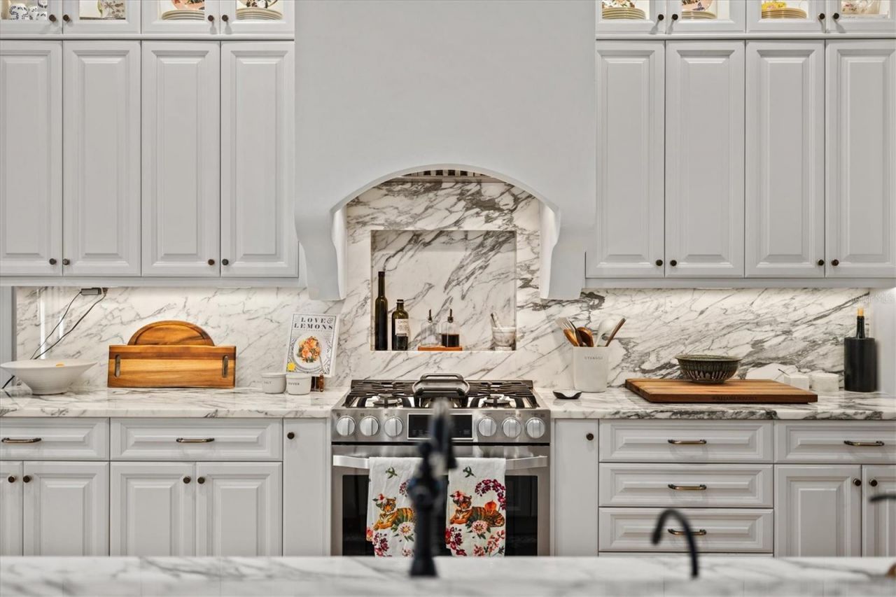 1724 Cherry Lane, Sarasota, FL 34236 Photo