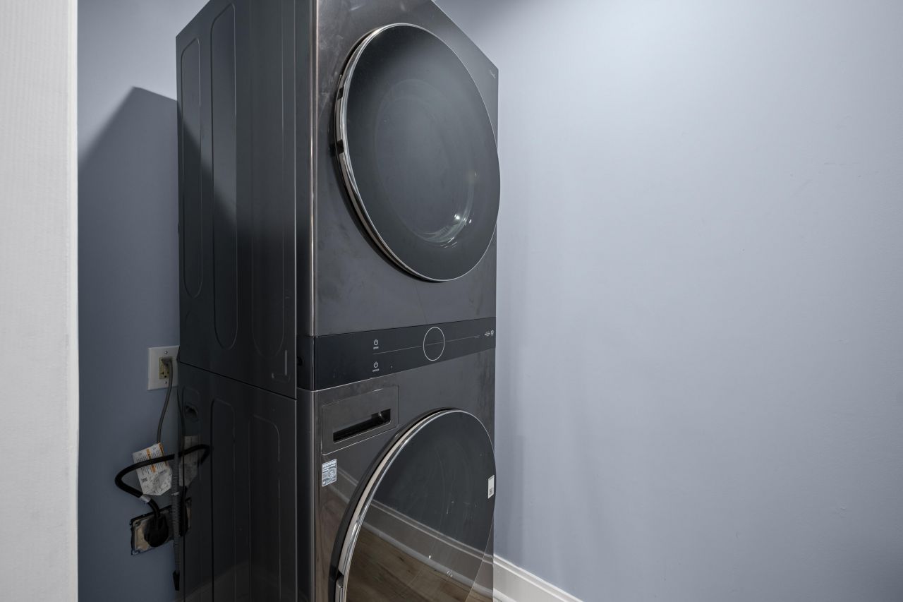 320 Clarendon Street Photo 21