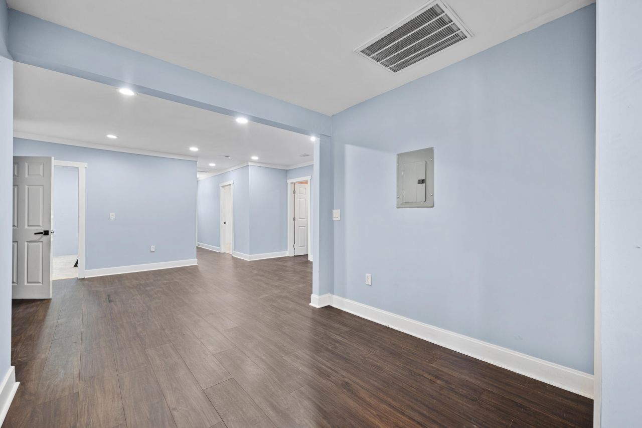 320 Clarendon Street Photo 23