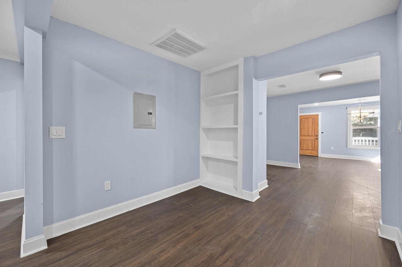 320 Clarendon Street Photo 24