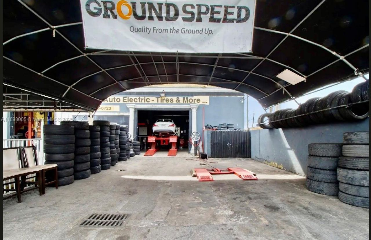 2692 Palm Ave, Hialeah, FL 33010 Photo