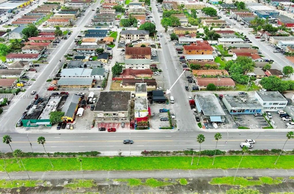 2692 Palm Ave, Hialeah, FL 33010 Photo