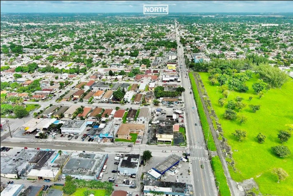 2692 Palm Ave, Hialeah, FL 33010 Photo