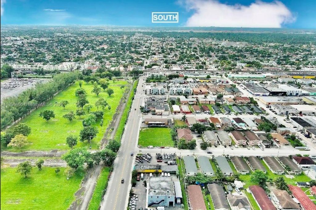 2692 Palm Ave, Hialeah, FL 33010 Photo