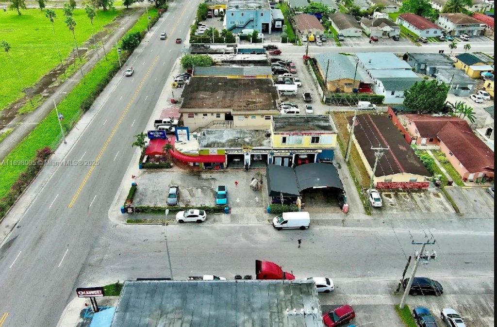 2692 Palm Ave, Hialeah, FL 33010 Photo