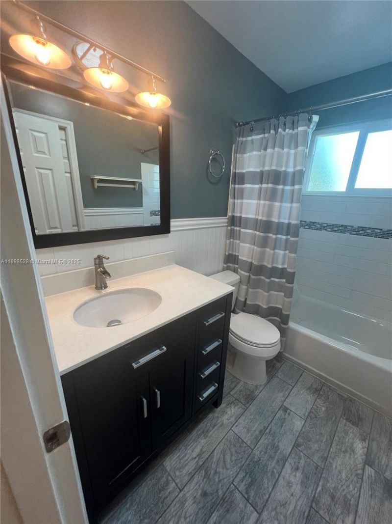 141 NW 72nd Way, Unit 1, Pembroke Pines, FL 33024 Photo