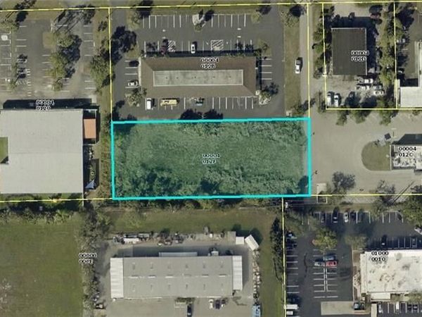 12830 Kenwood LN, FORT MYERS, FL 33907