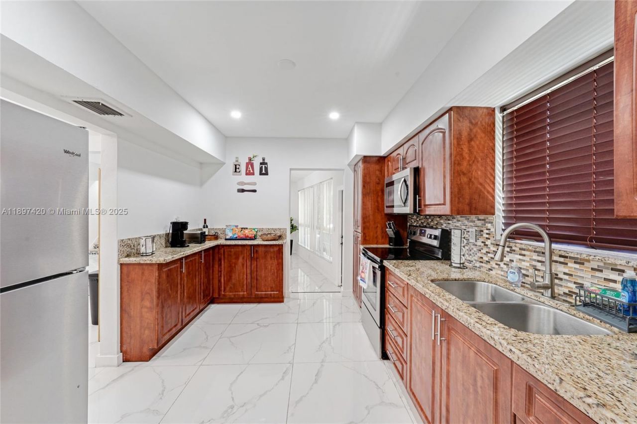 12520 NE 1st Ct, North Miami, FL 33161 Photo