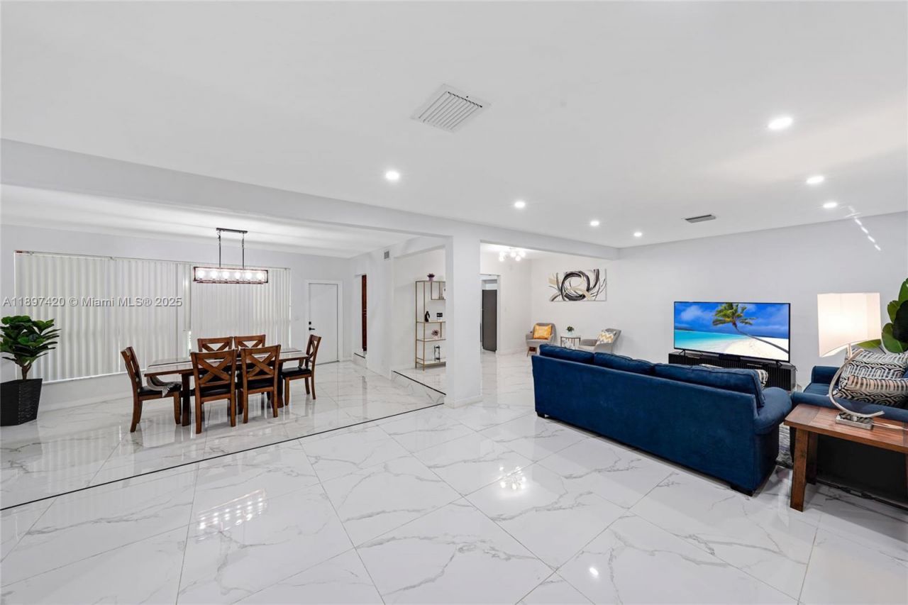 12520 NE 1st Ct, North Miami, FL 33161 Photo