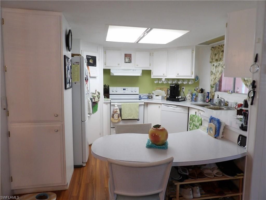 737 Knotty Pine Cir, North Fort Myers, FL 33917 Photo