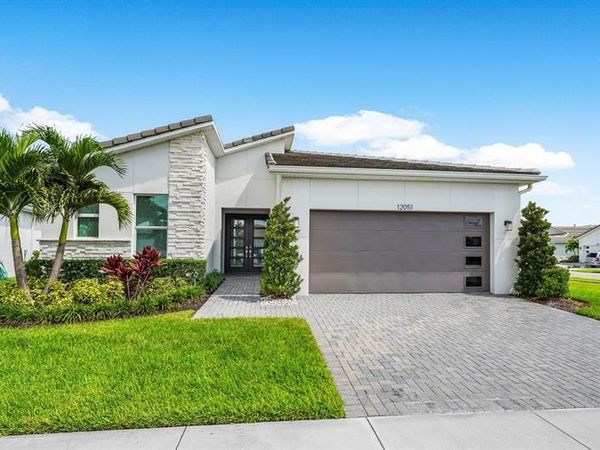 12051 SW Toulon St, Port St Lucie, FL 34987