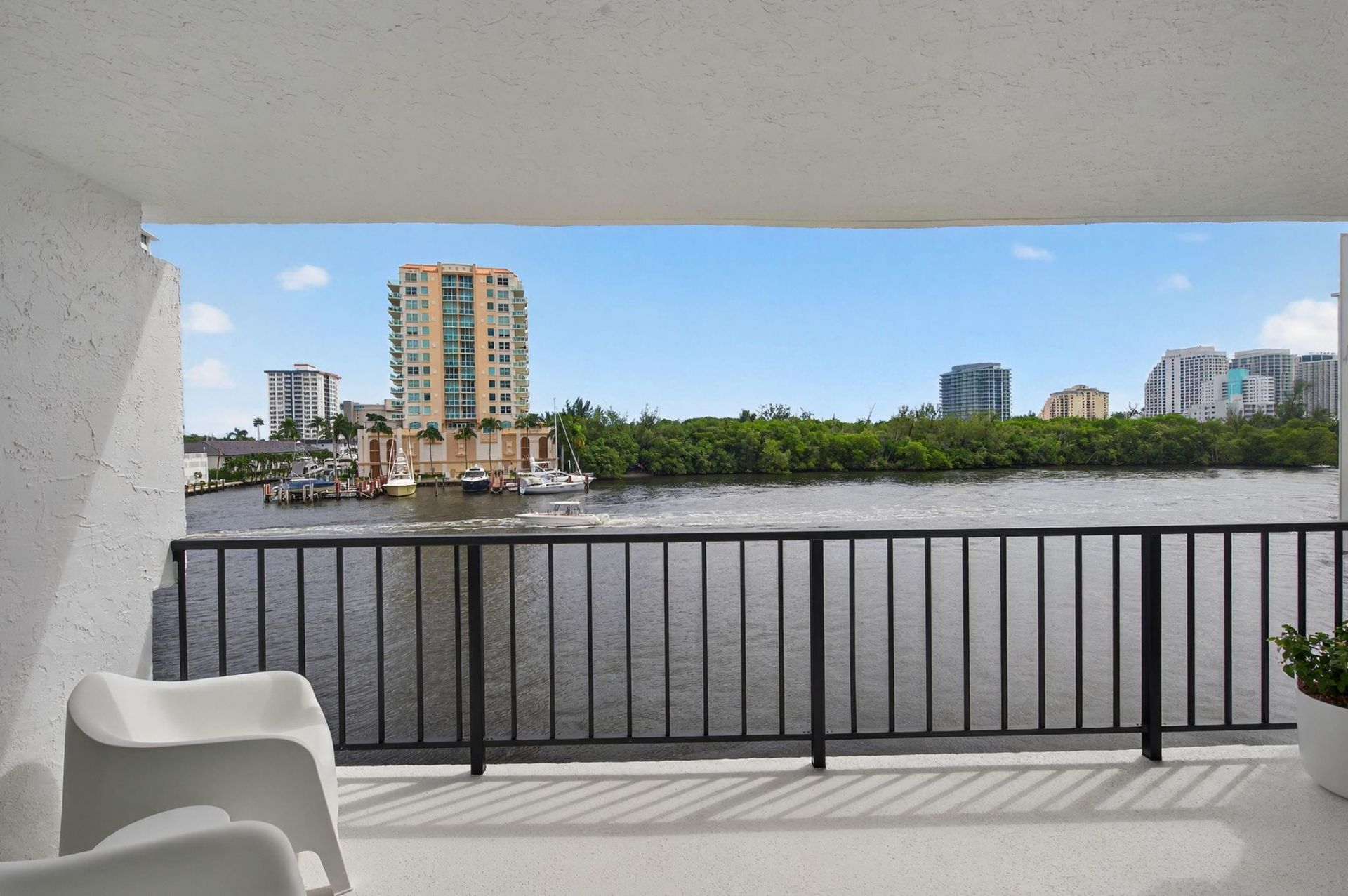 936 Intracoastal Dr, Unit 3C, Fort Lauderdale, FL 33304 Photo