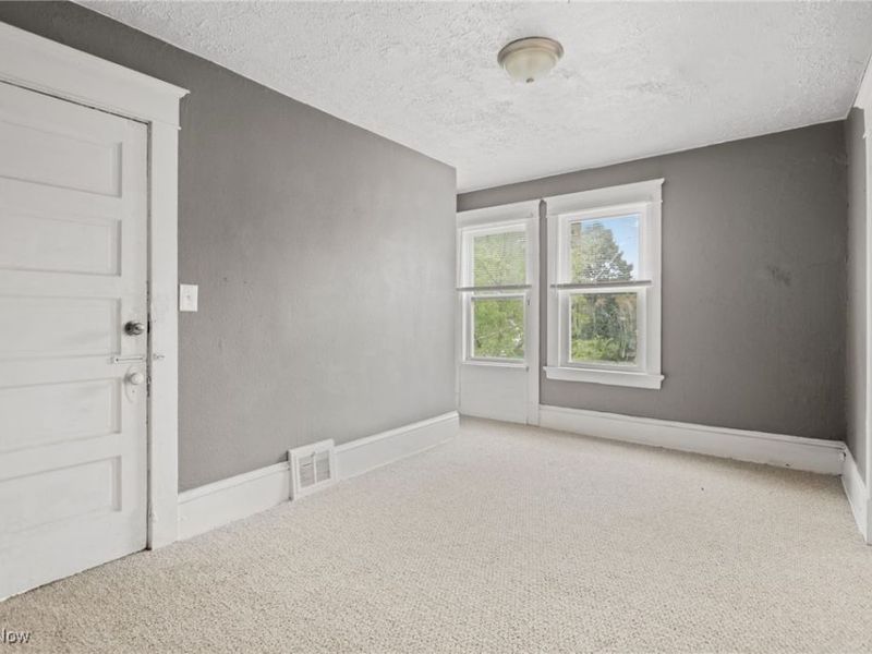 7608 Lawnview Avenue, Cleveland, OH 44103 Photo 16