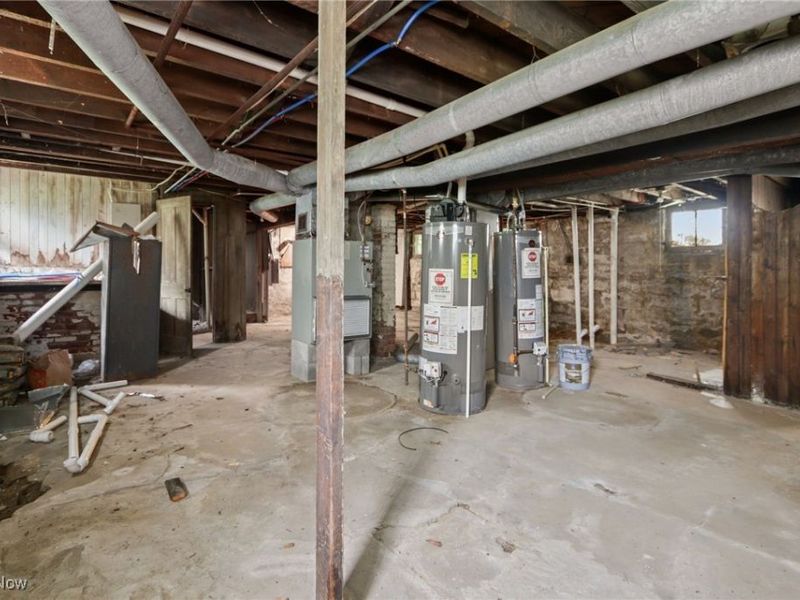 7608 Lawnview Avenue, Cleveland, OH 44103 Photo 29