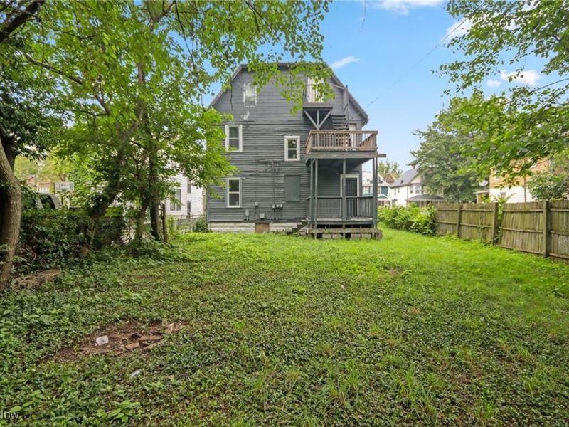 7608 Lawnview Avenue, Cleveland, OH 44103 Photo 3