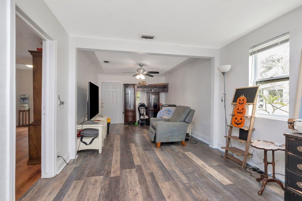 3278 56th Avenue N, Saint Petersburg, FL 33714 Photo