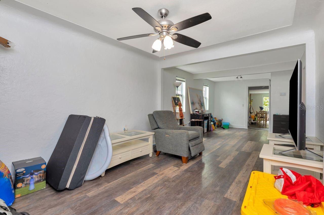 3278 56th Avenue N, Saint Petersburg, FL 33714 Photo