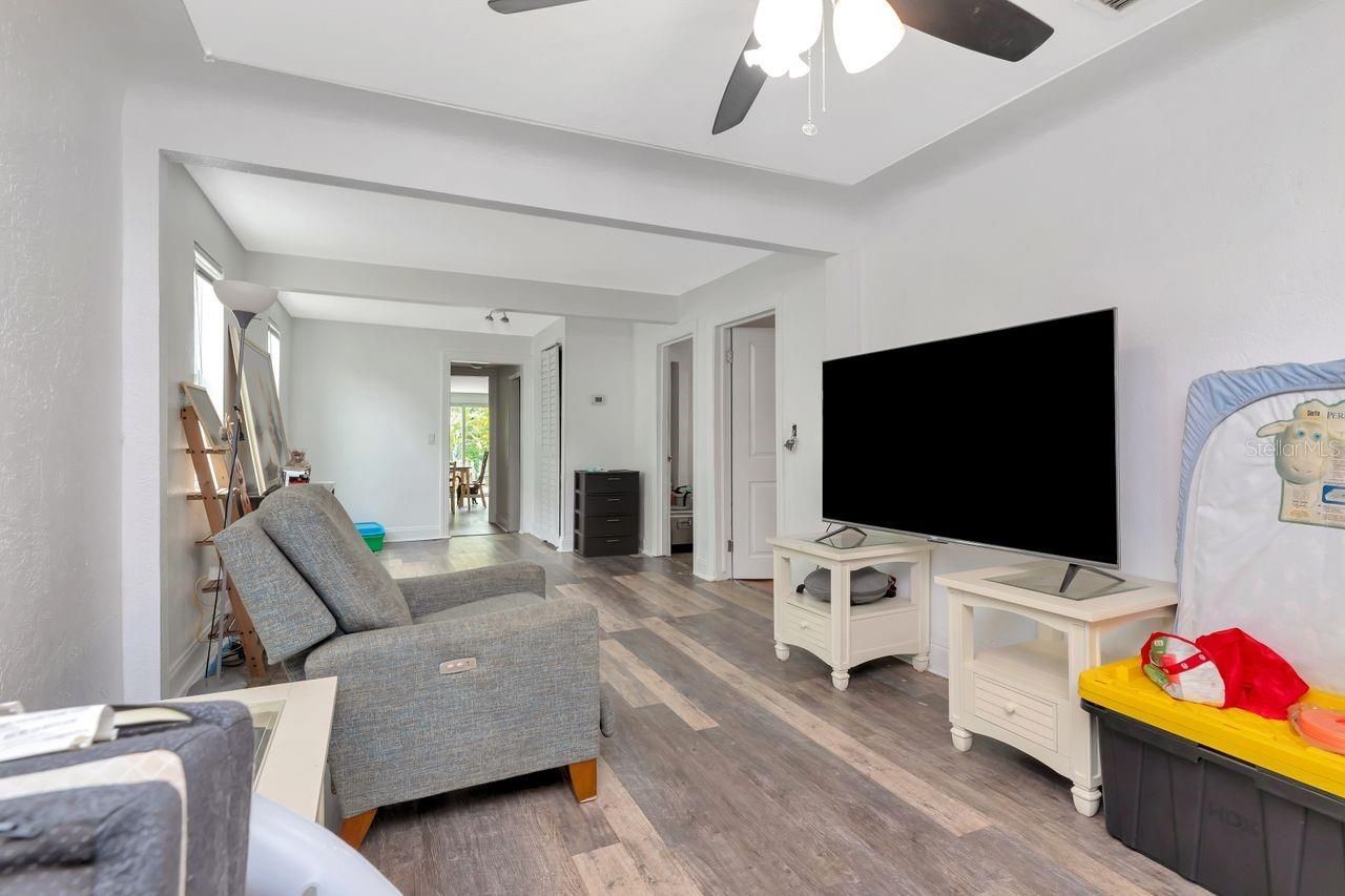 3278 56th Avenue N, Saint Petersburg, FL 33714 Photo