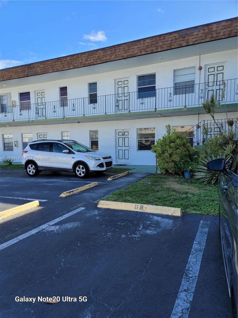 2219 Polk St, Unit 5A, Hollywood, FL 33020 Photo