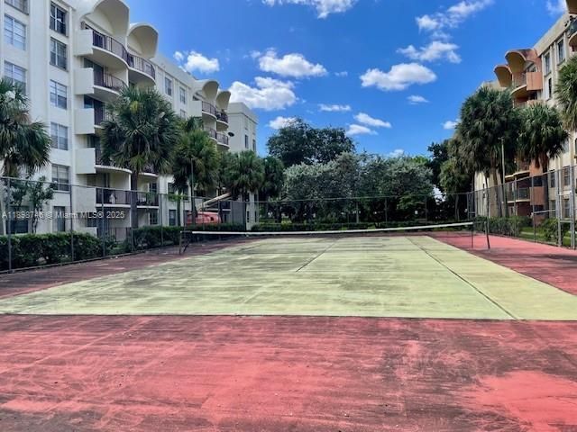 9350 Fontainebleau Blvd, Unit 408, Miami, FL 33172 Photo