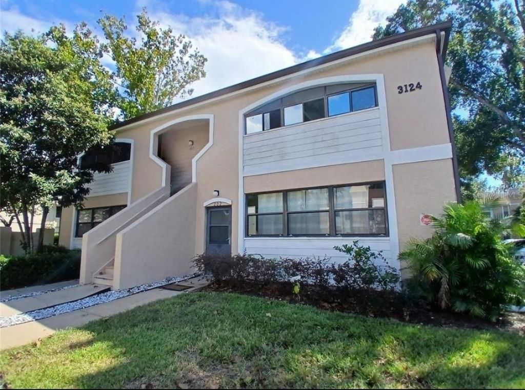 3124 S Semoran Boulevard, Unit 202, Orlando, FL 32822 Main Photo